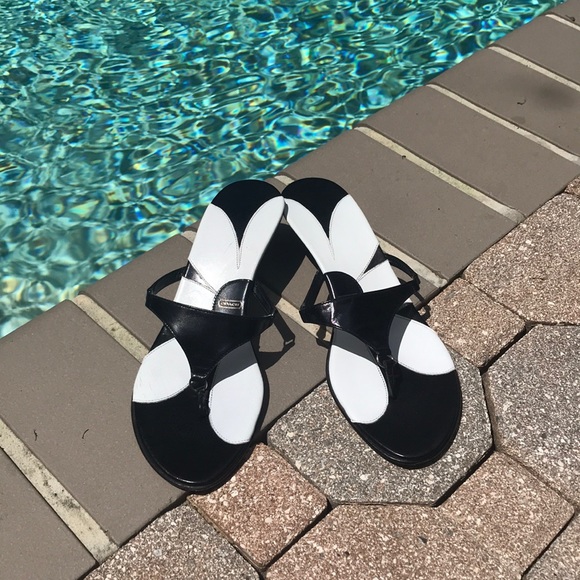 Coach Sandals 👡 - Picture 2 of 9